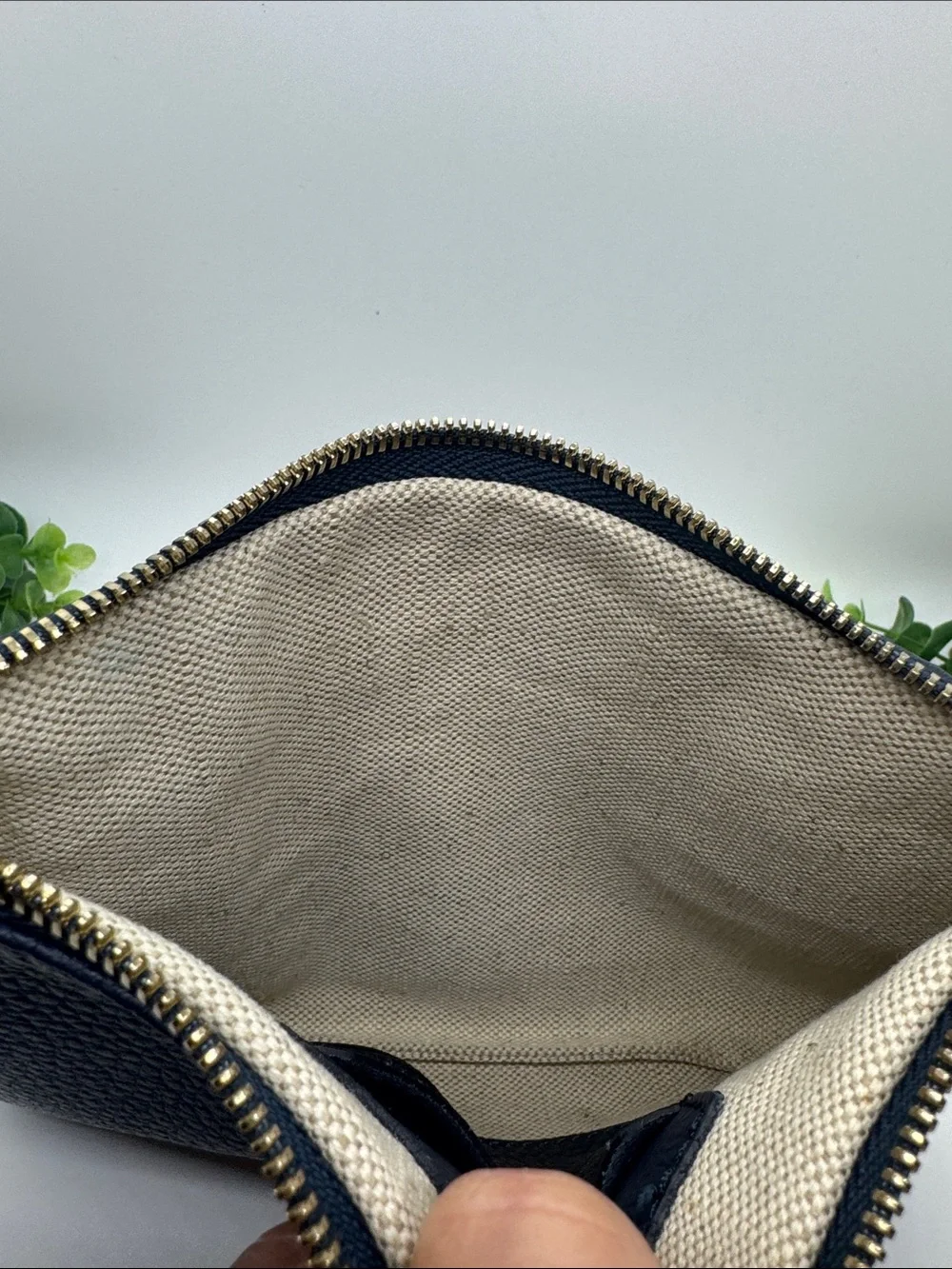 M. Gemi Piccolo Wristlet Clutch Navy Leather